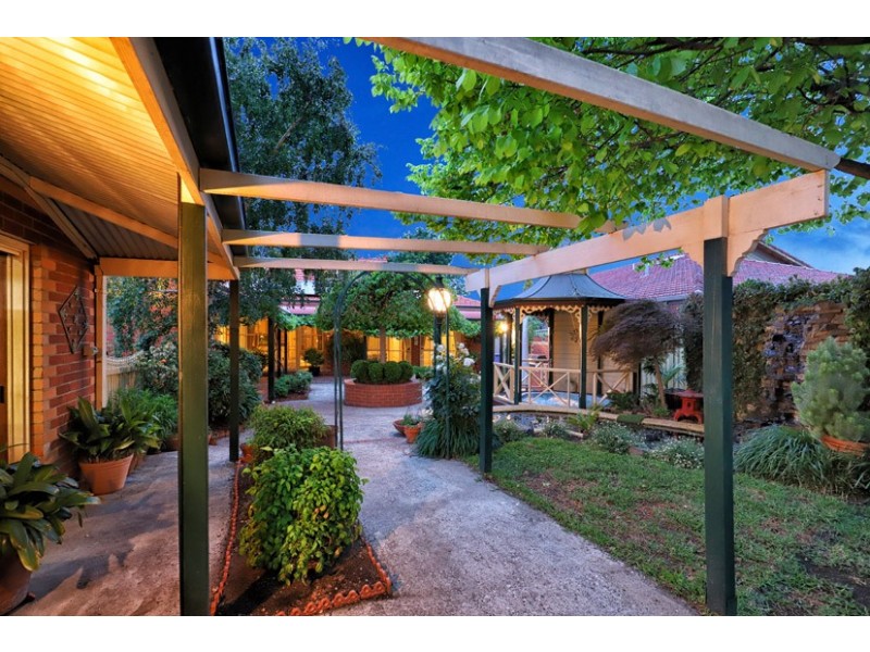 4 Bolton Court, Greenvale VIC 3059