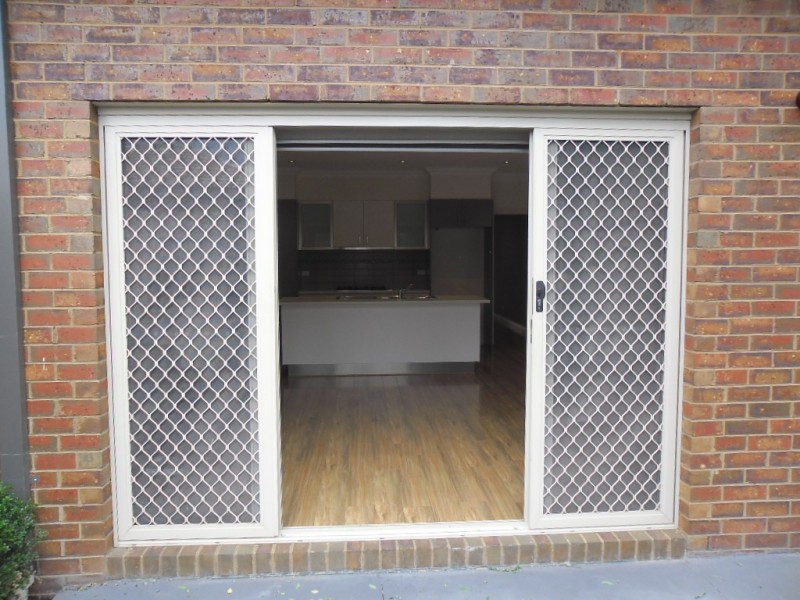 11 26 HILLCREST DRIVE, Westmeadows VIC 3049