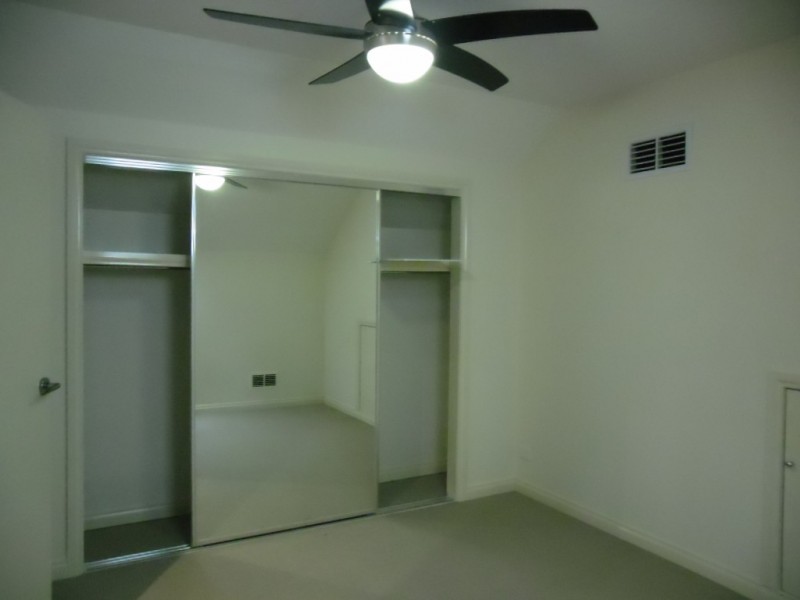 11 26 HILLCREST DRIVE, Westmeadows VIC 3049