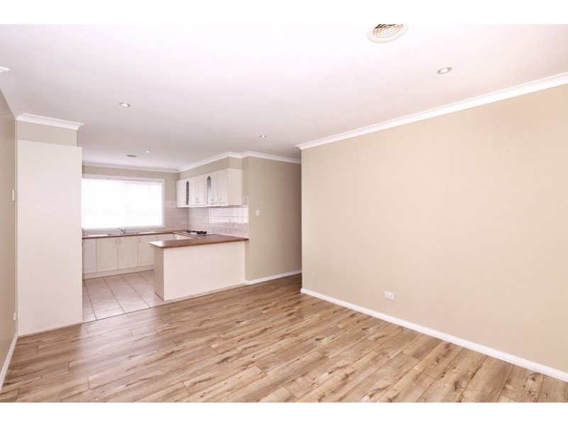 10 Mladen Court, Coolaroo VIC 3048