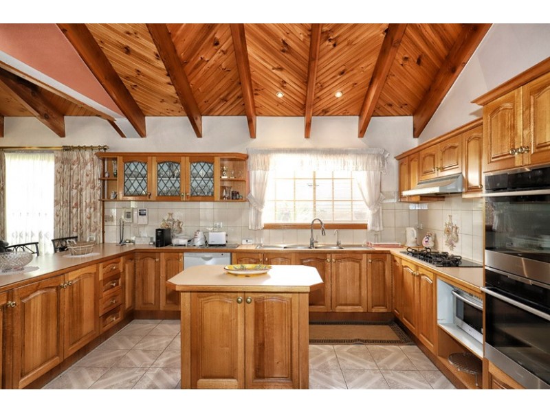 102 Greenvale Drive, Greenvale VIC 3059