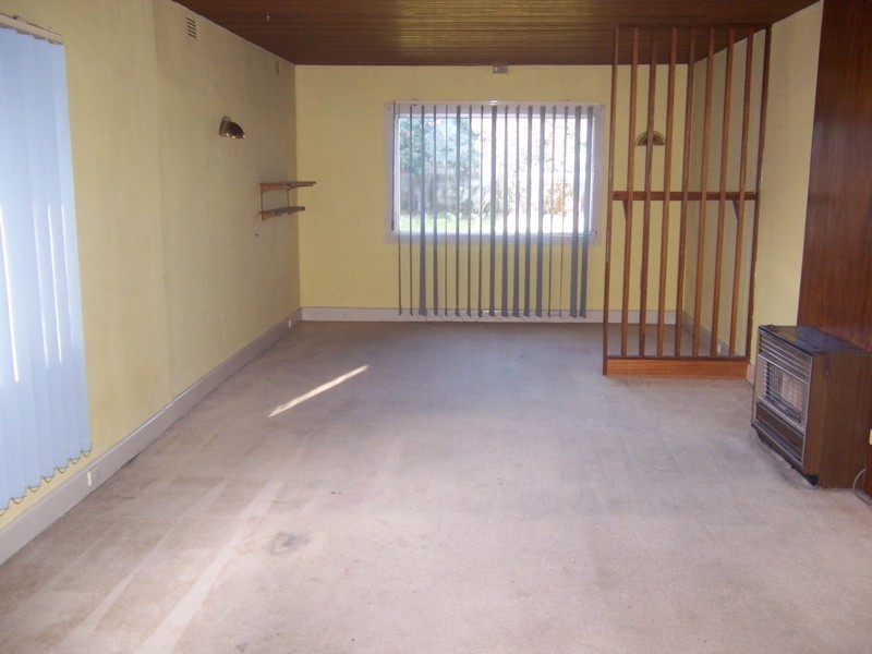 56  BROADMEADOWS ROAD, Tullamarine VIC 3043