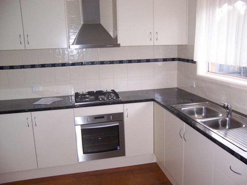 5 Grantley Drive, Gladstone Park VIC 3043