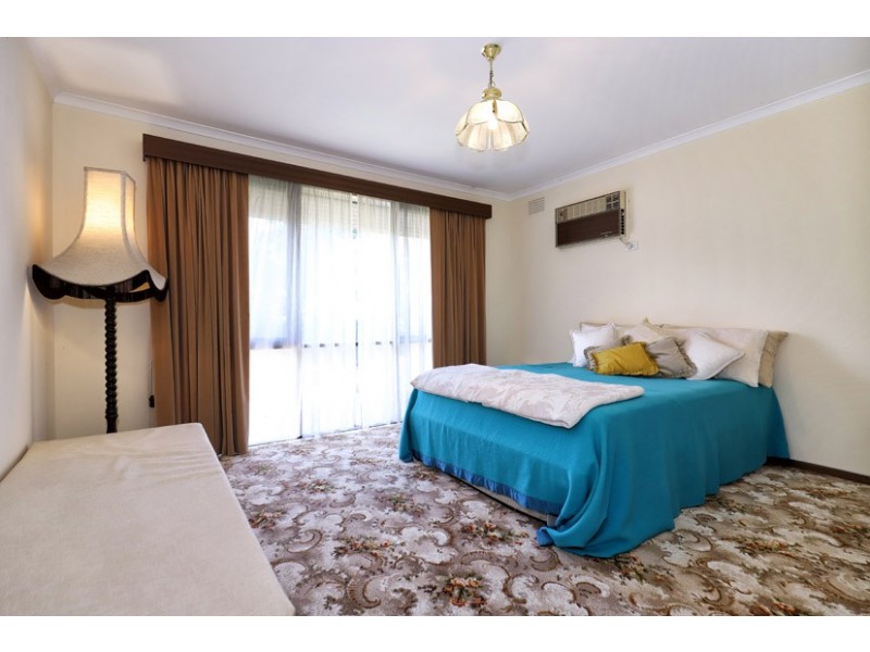 7 Rodwell Place, Gladstone Park VIC 3043