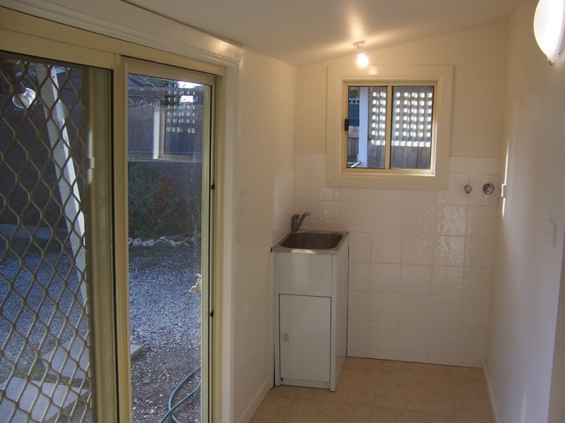 102 BINDI STREET, Glenroy VIC 3046