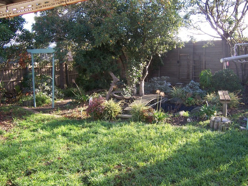 102 BINDI STREET, Glenroy VIC 3046