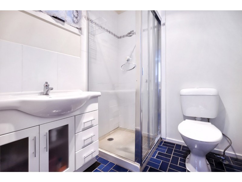 37 Samara Grove, Gladstone Park VIC 3043