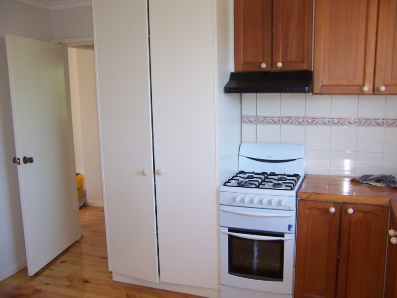 4  Roper Court, Gladstone Park VIC 3043