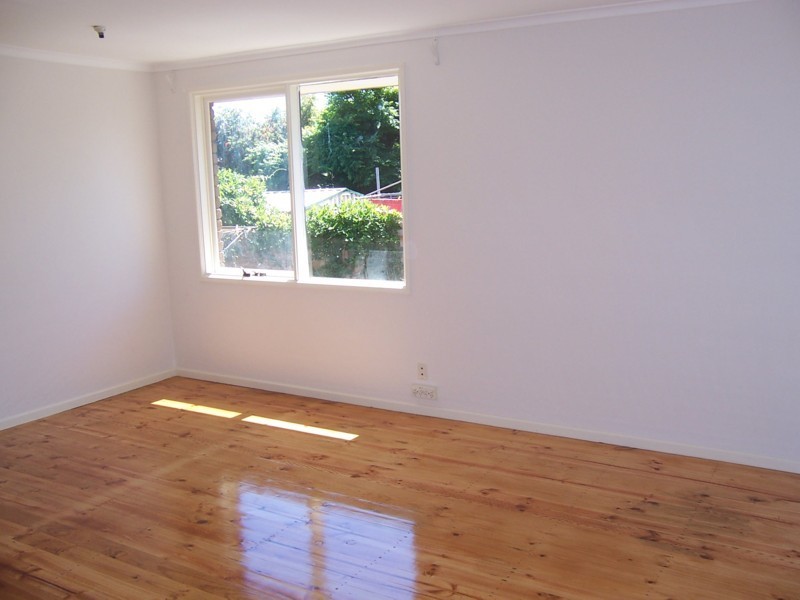 4  Roper Court, Gladstone Park VIC 3043