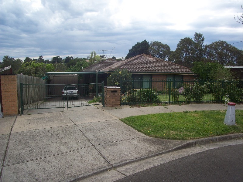 14  Sulby Place, Gladstone Park VIC 3043