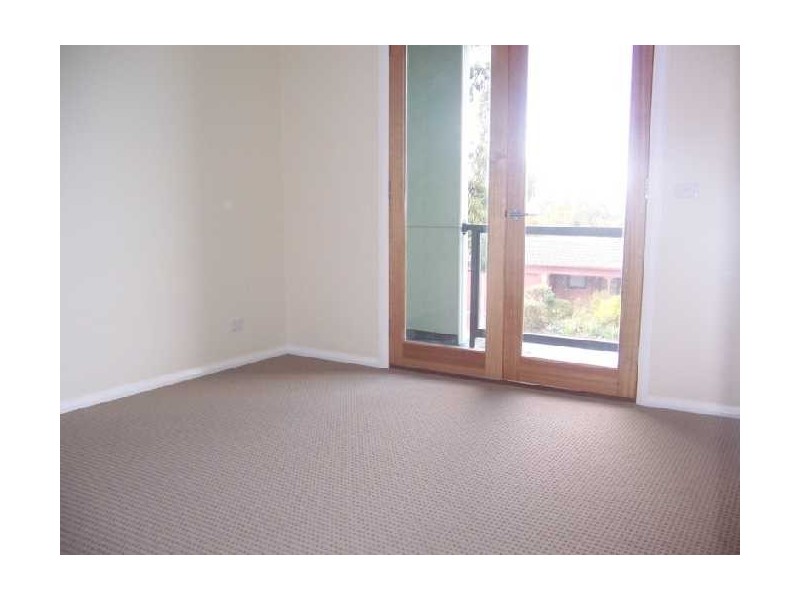 15 1-5 Heversham Grove, Greenvale VIC 3059