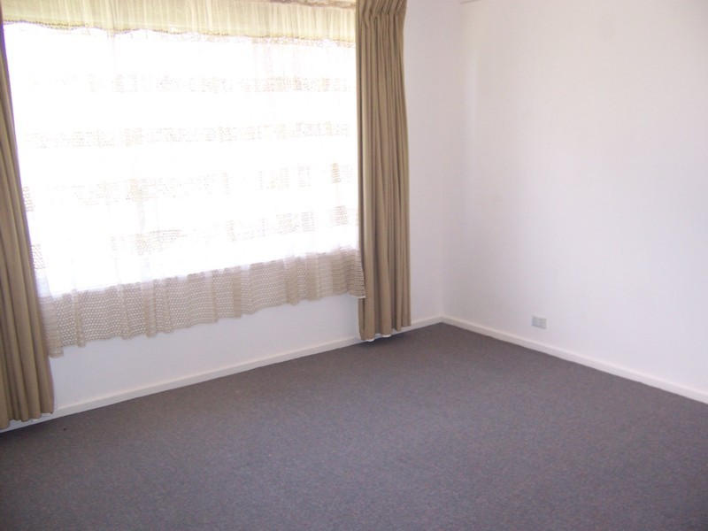 5 Harcourt Crescent, Gladstone Park VIC 3043