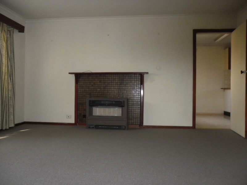 11 Payne Street, Gladstone Park VIC 3043