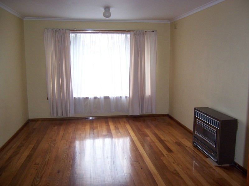 4 Altair Court, Gladstone Park VIC 3043