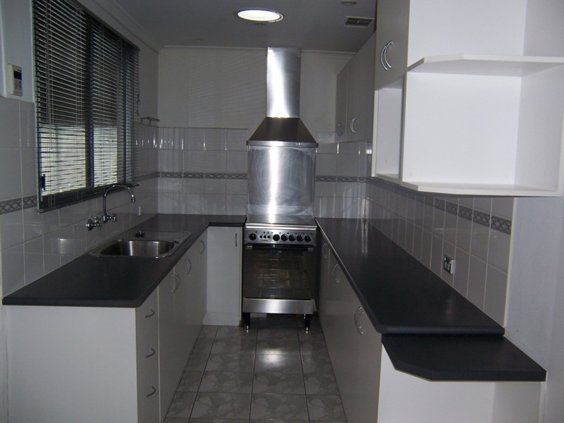 7 Navarre Court, Meadow Heights VIC 3048