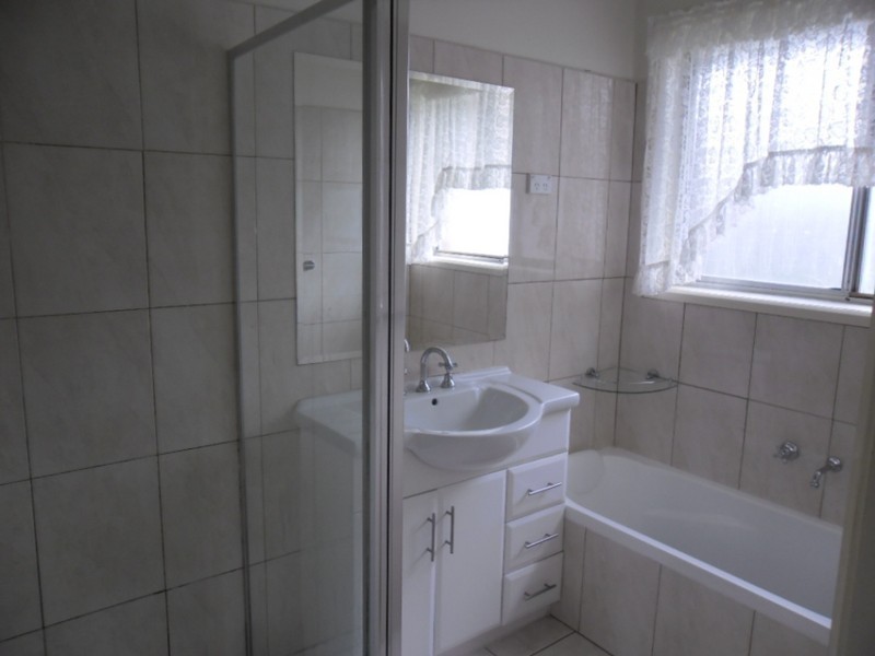 115 South Circular Road, Gladstone Park VIC 3043