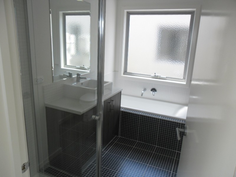 4/20 Painted Hills Drive, Doreen VIC 3754