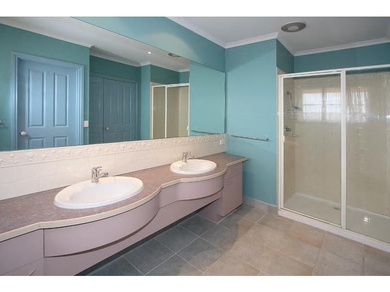 91 NORMANBY DRIVE, Greenvale VIC 3059