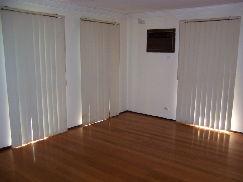 5 Kingsmere Court, Gladstone Park VIC 3043