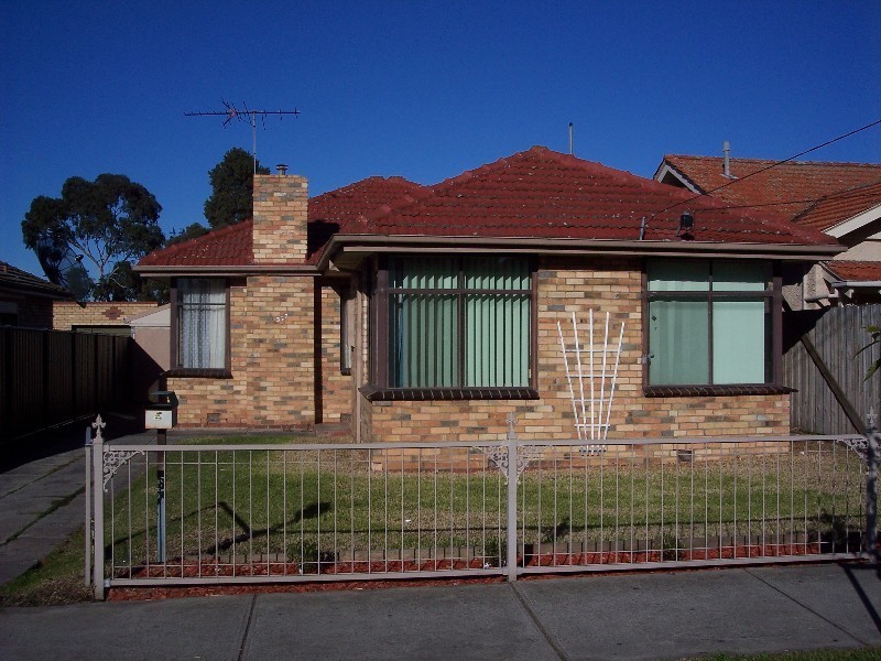 327 Gaffney Street, Pascoe Vale VIC 3044