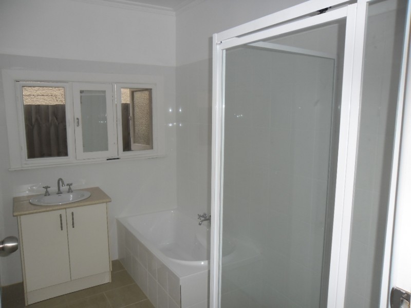 327 Gaffney Street, Pascoe Vale VIC 3044