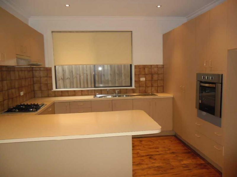 327 Gaffney Street, Pascoe Vale VIC 3044