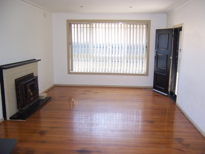 1/17 Plumpton Avenue, Craigieburn VIC 3064