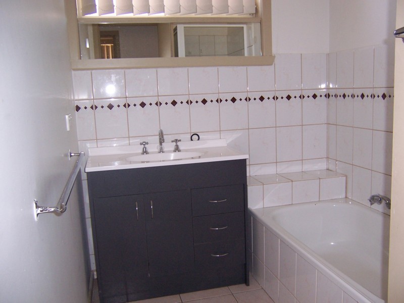 1/17 Plumpton Avenue, Craigieburn VIC 3064