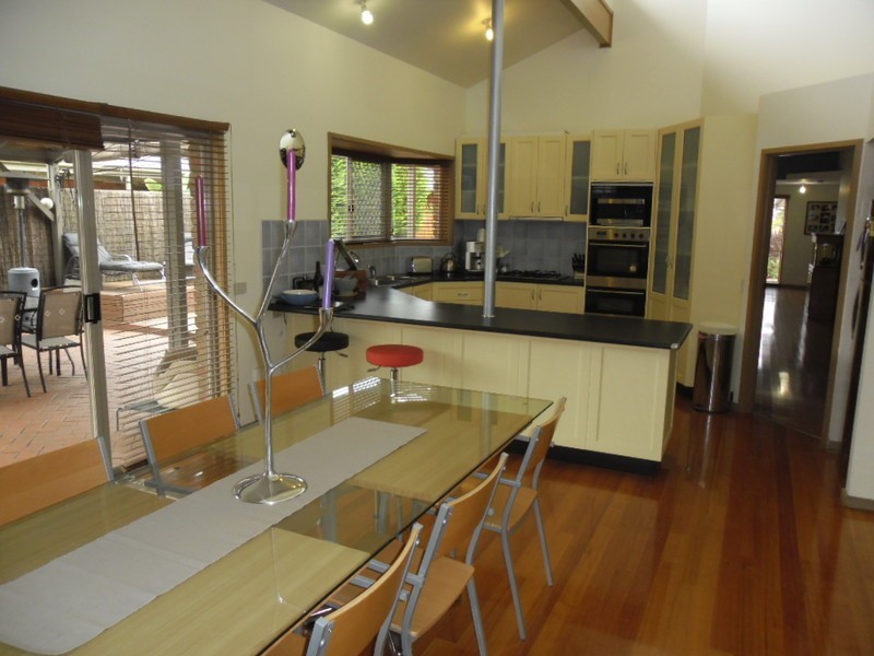 6 Barlby Court, Greenvale VIC 3059