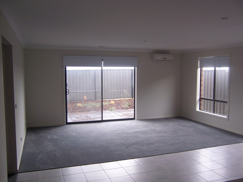 8  Pirianda Court, Greenvale VIC 3059