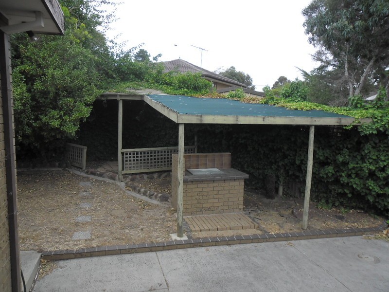 5 Sulby Place, Gladstone Park VIC 3043