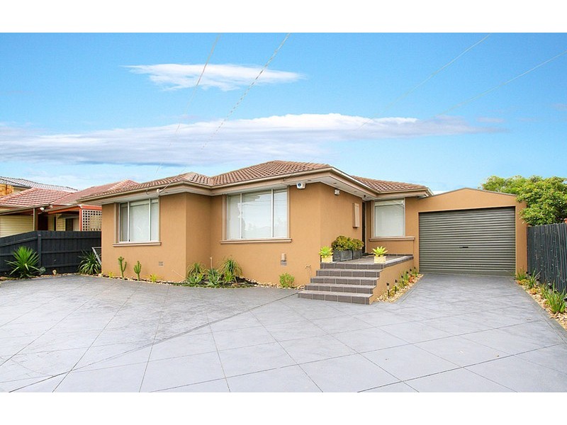 10 Gordon Street, Tullamarine VIC 3043