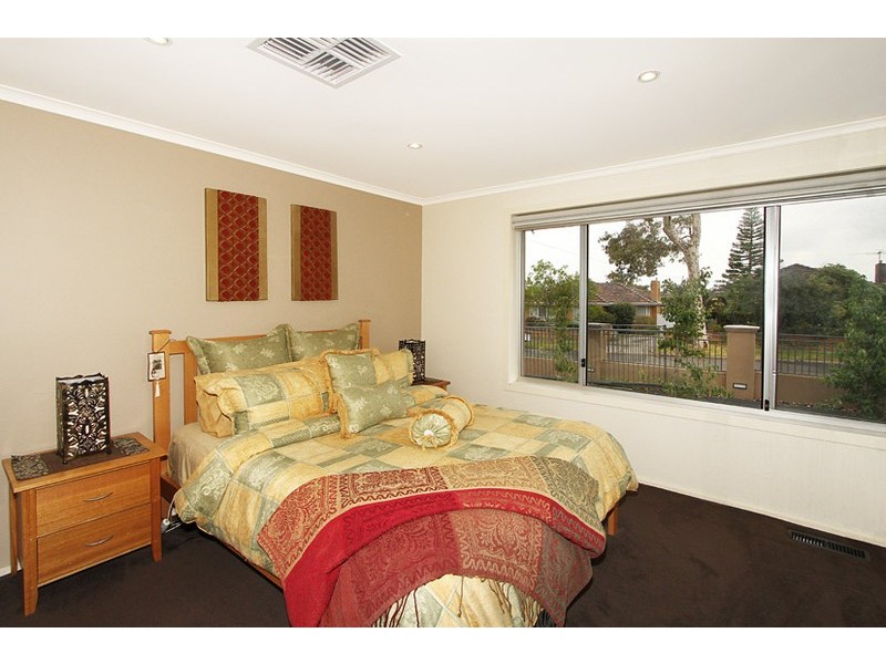 10 Gordon Street, Tullamarine VIC 3043