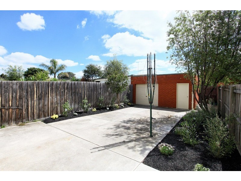 4 Corona Place, Roxburgh Park VIC 3064