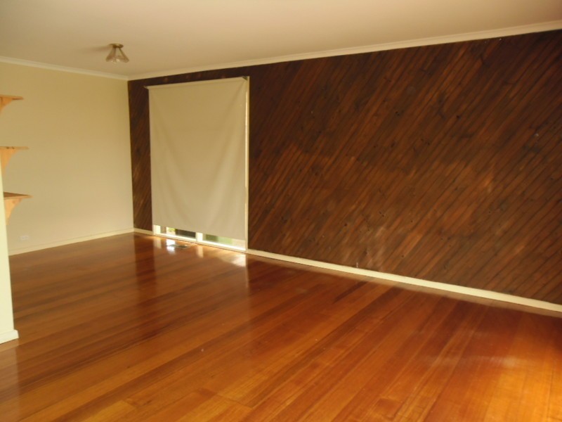 5 Glendale Court, Gladstone Park VIC 3043