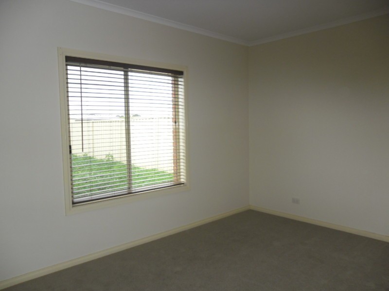 29  Bluebell Crescent, Gowanbrae VIC 3043