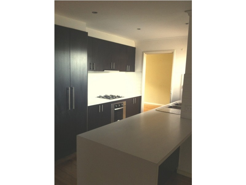 4  Snaefell Crescent., Gladstone Park VIC 3043