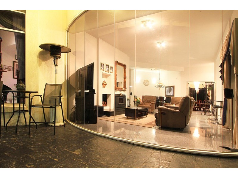 8 Elliot Court, Greenvale VIC 3059