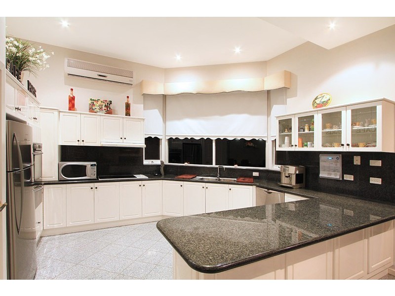 8 Elliot Court, Greenvale VIC 3059