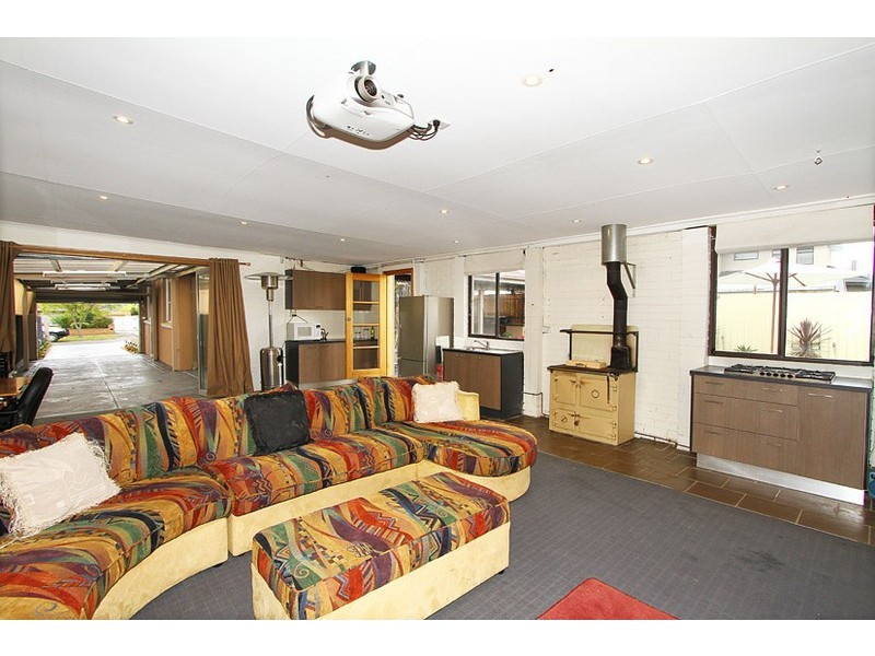 10 Gordon Street, Tullamarine VIC 3043