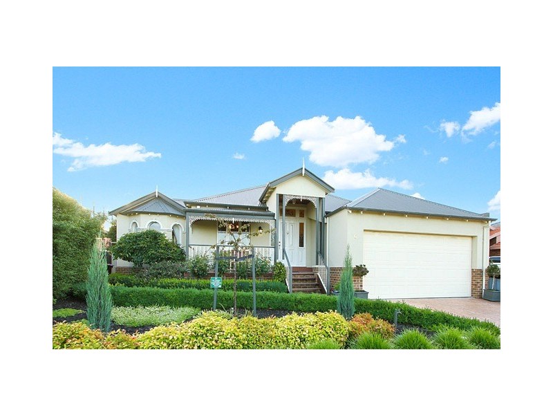 6  Dunfermline Avenue, Greenvale VIC 3059