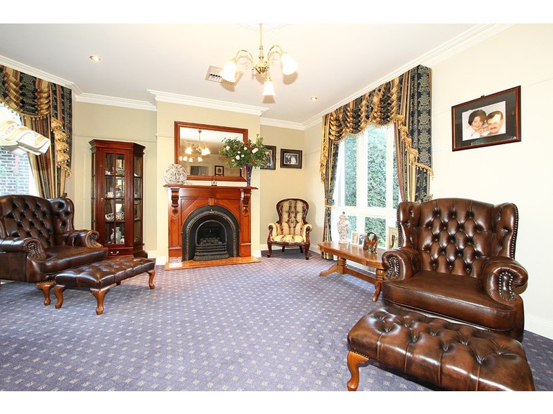 6  Dunfermline Avenue, Greenvale VIC 3059