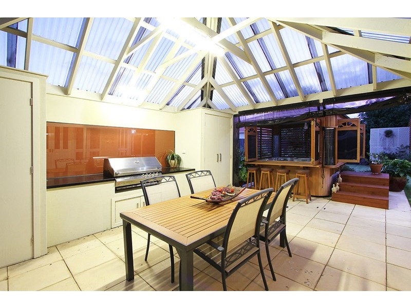 6  Dunfermline Avenue, Greenvale VIC 3059