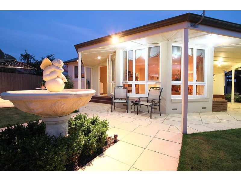 6  Dunfermline Avenue, Greenvale VIC 3059