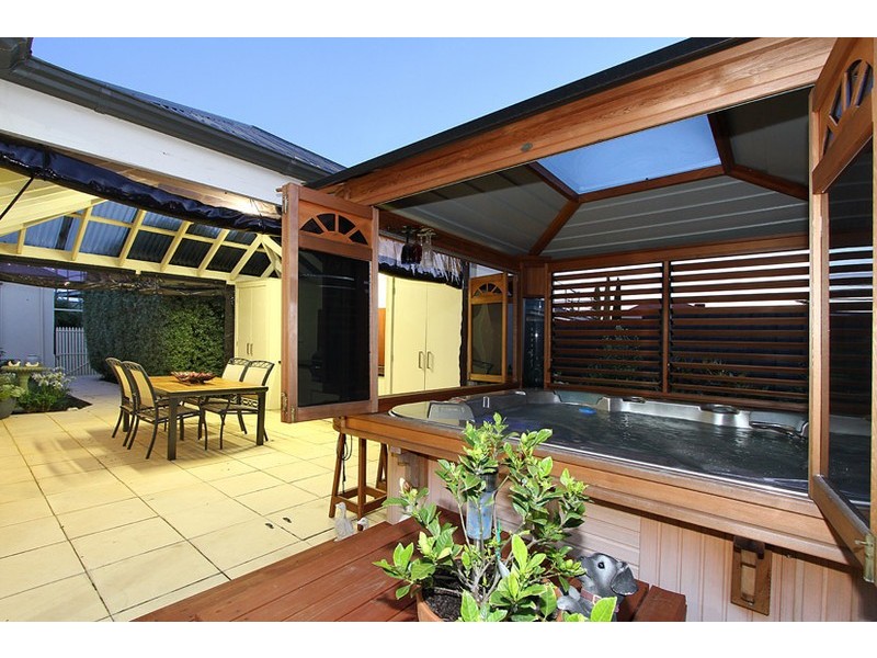 6  Dunfermline Avenue, Greenvale VIC 3059