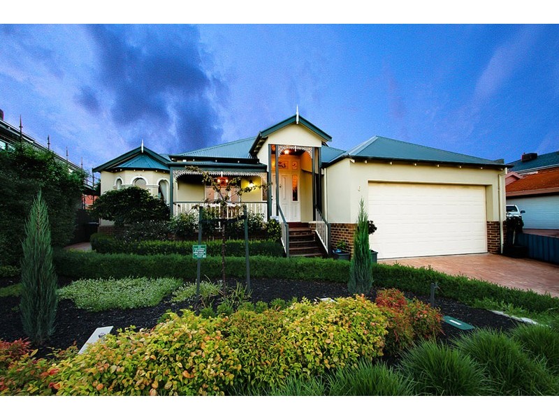 6  Dunfermline Avenue, Greenvale VIC 3059