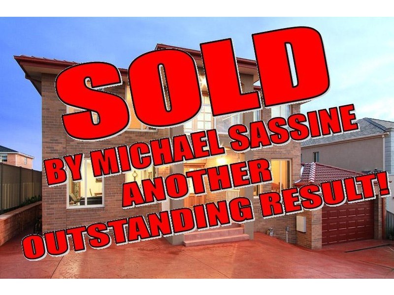 8 Inverie Court, Greenvale VIC 3059