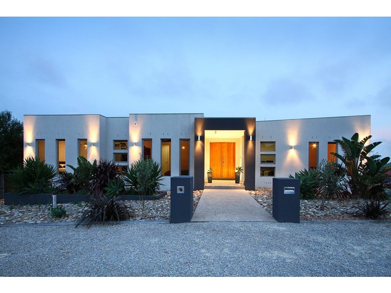 2  Monte Carlo Court, Greenvale VIC 3059