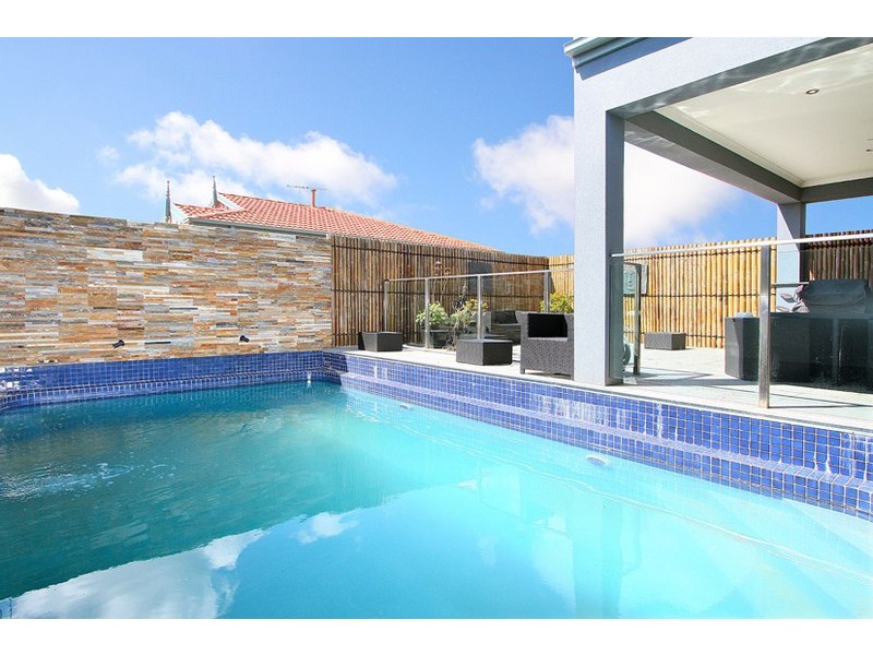 2  Monte Carlo Court, Greenvale VIC 3059