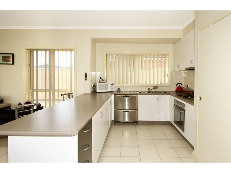 26 Malabar Street, Roxburgh Park VIC 3064
